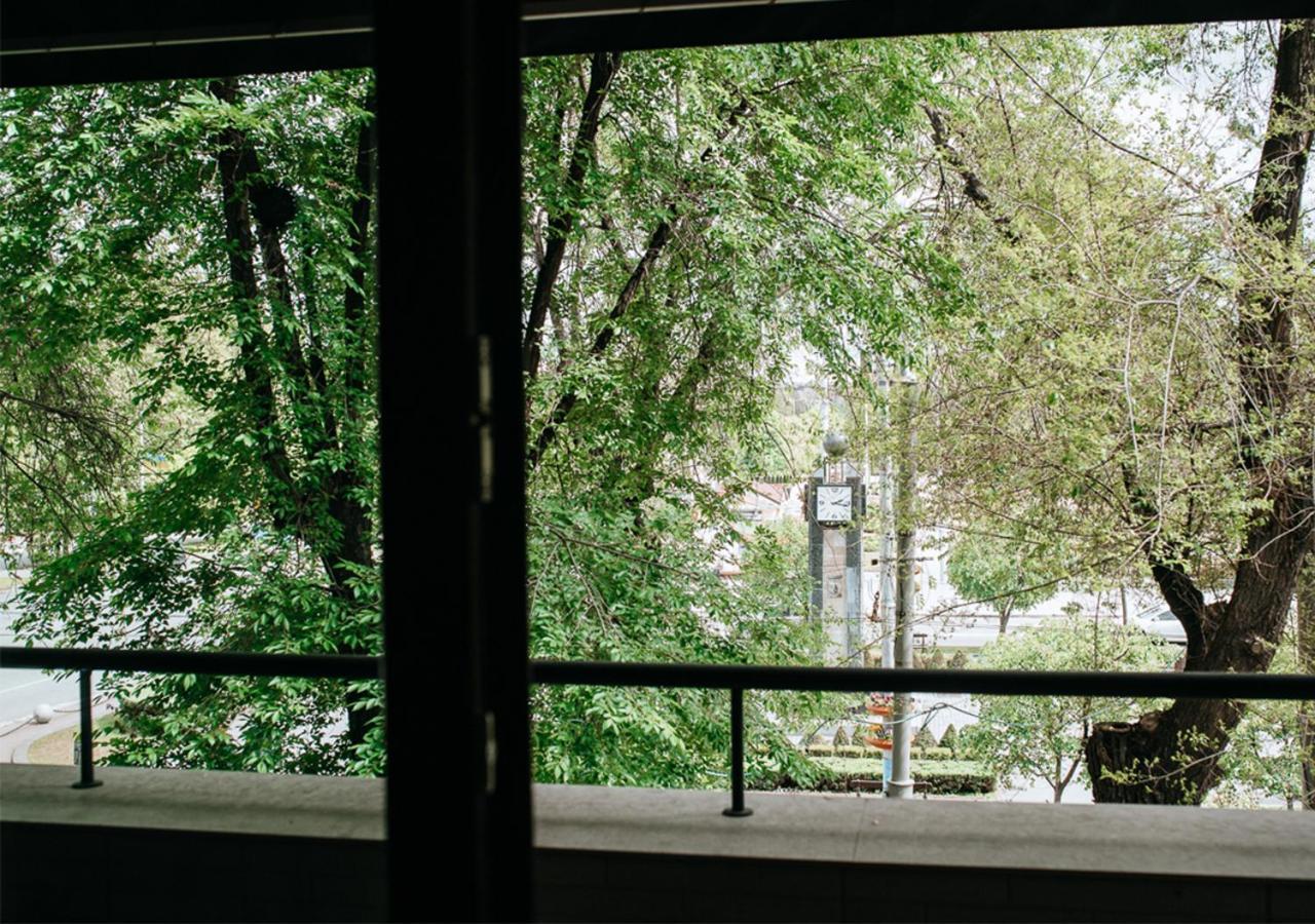 Home Aparts Zaporizhia Exterior photo